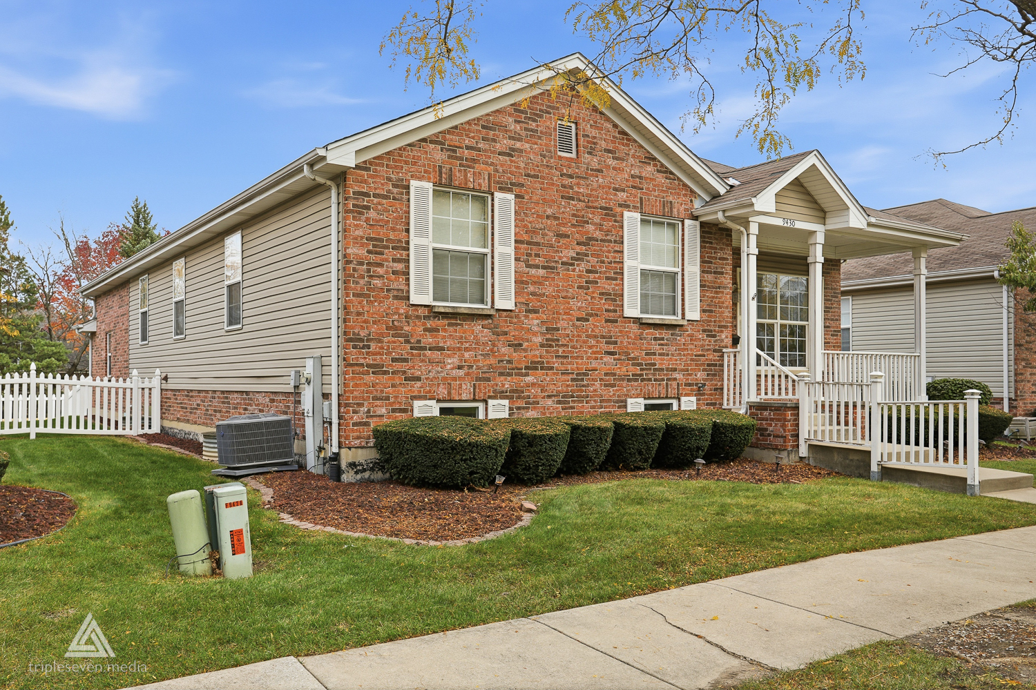 9430 Georgetown Square, Orland Park, IL 60467