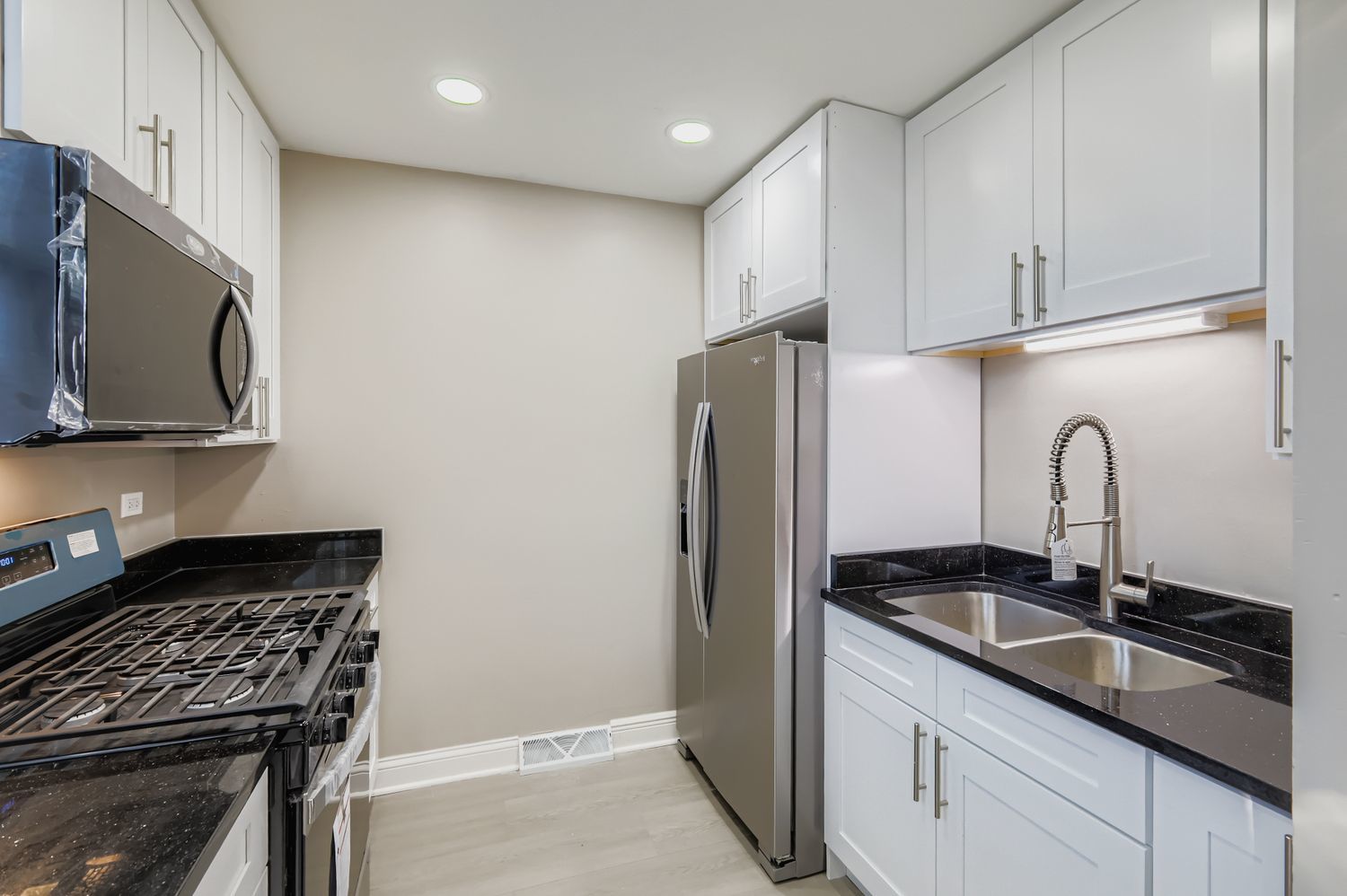 2131 Ash Street #G, Des Plaines, IL 60018