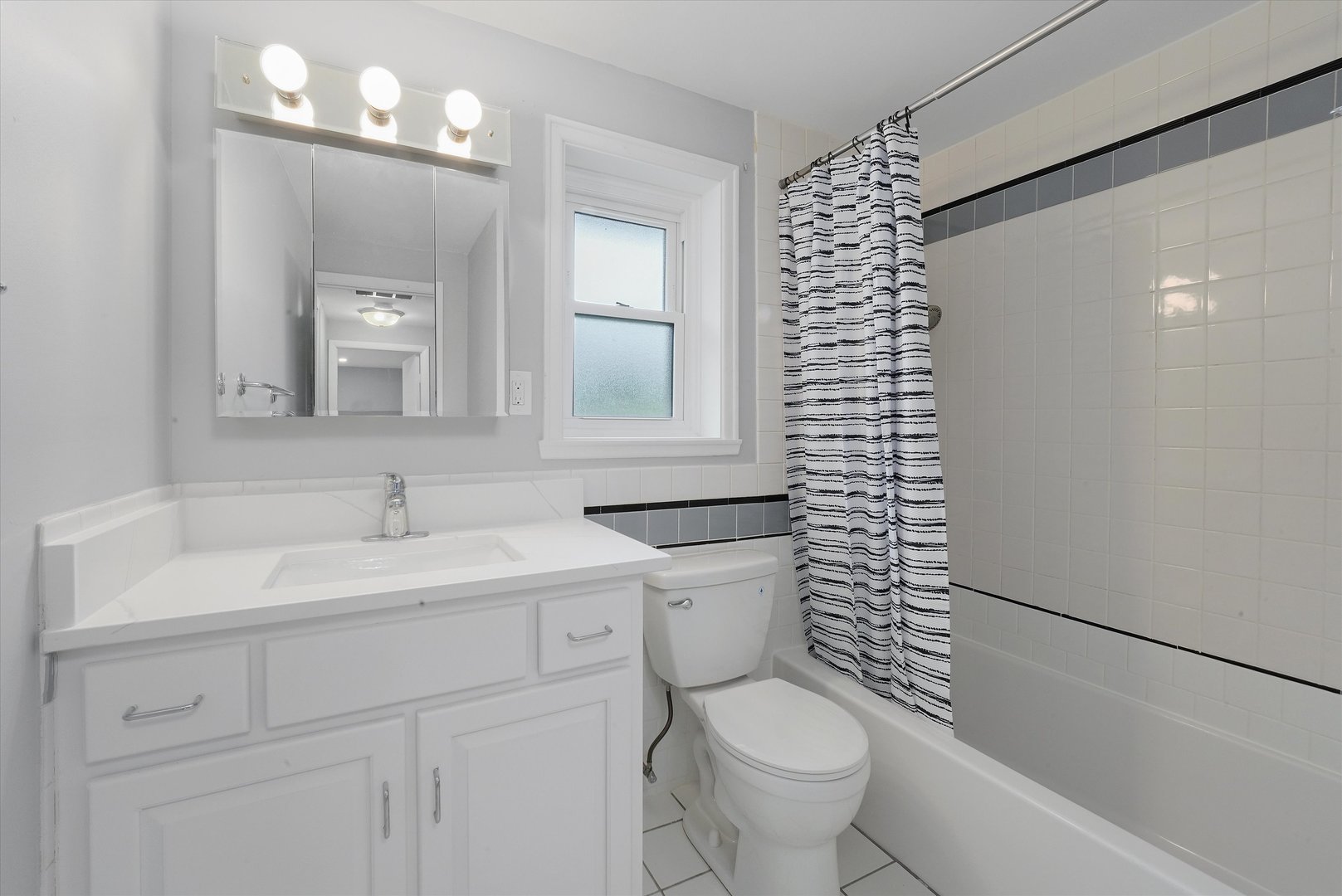 1323 Wakeby Lane #1323, Schaumburg, IL 60193