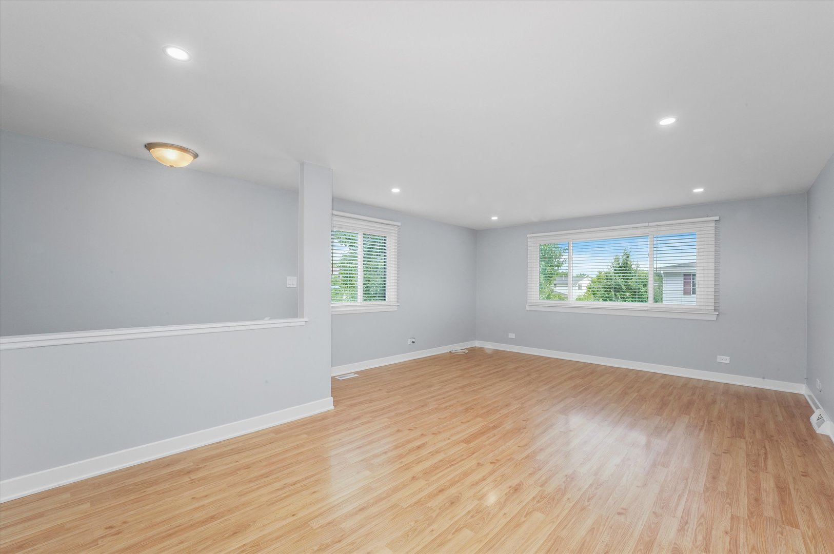 1323 Wakeby Lane #1323, Schaumburg, IL 60193