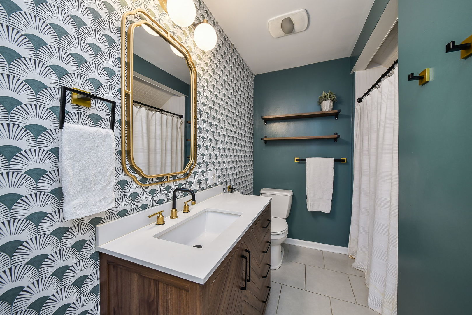 522 S West Street, Wheaton, IL 60187