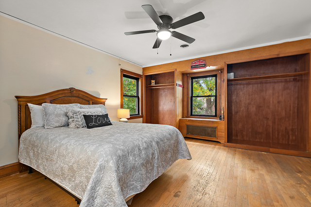 9617 Brandt Avenue, Oak Lawn, IL 60453