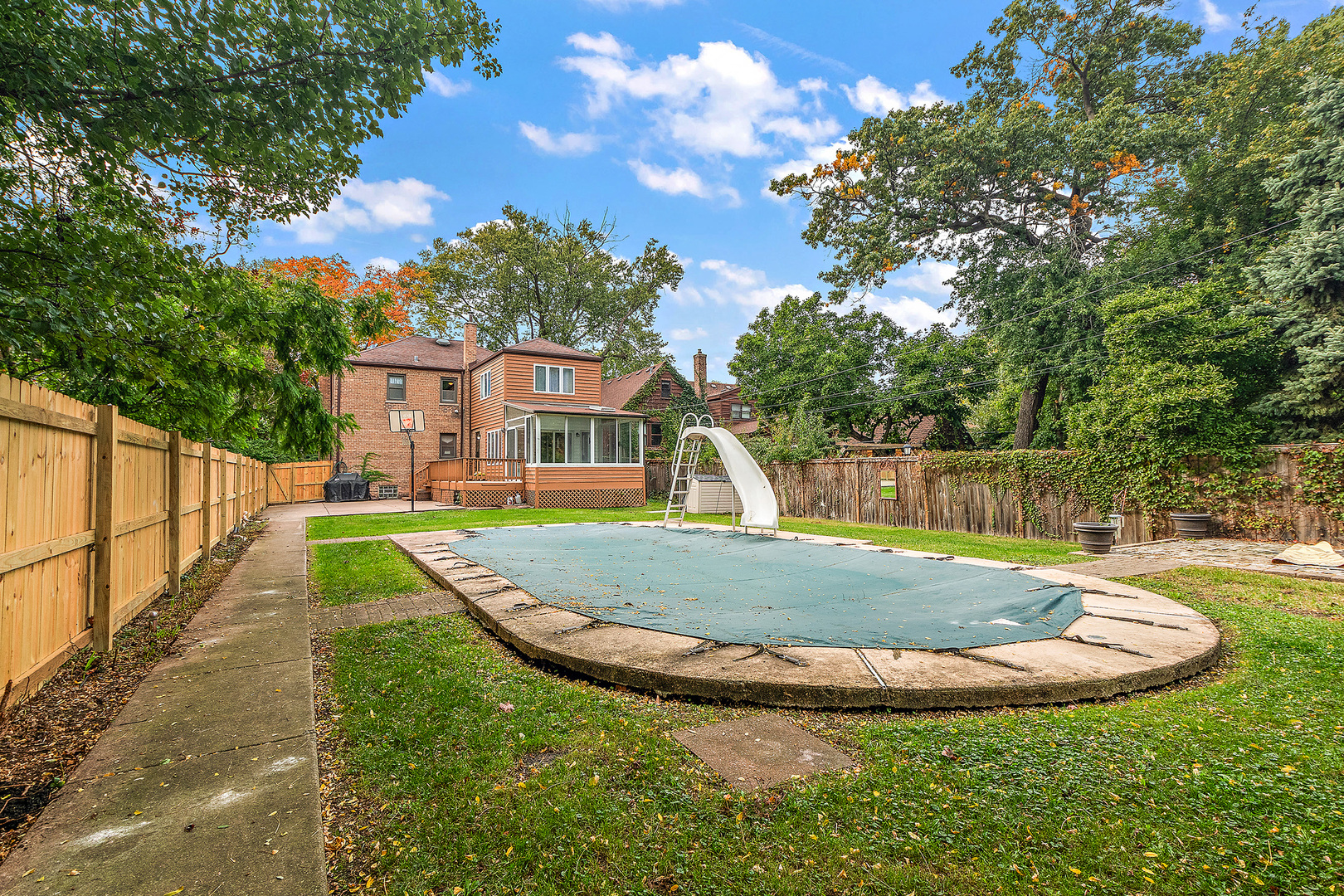 9617 Brandt Avenue, Oak Lawn, IL 60453