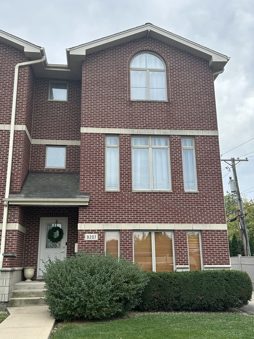 9207 Gerritsen Avenue #9207, Brookfield, IL 60513