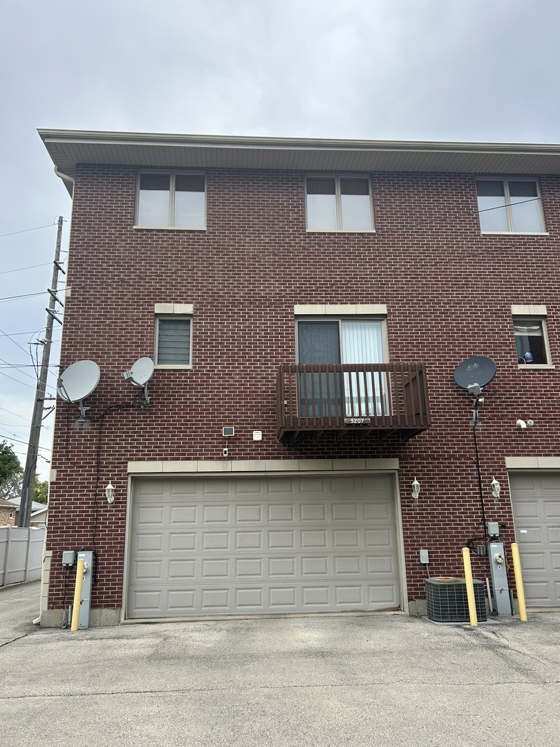 9207 Gerritsen Avenue #9207, Brookfield, IL 60513