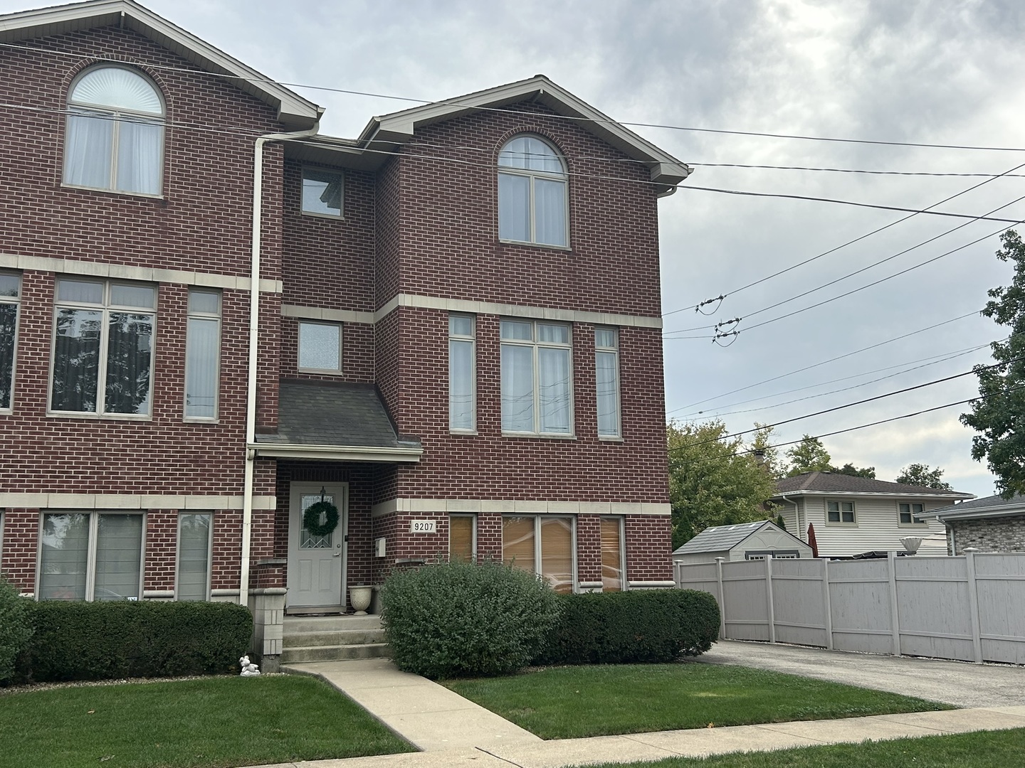 9207 Gerritsen Avenue #9207, Brookfield, IL 60513