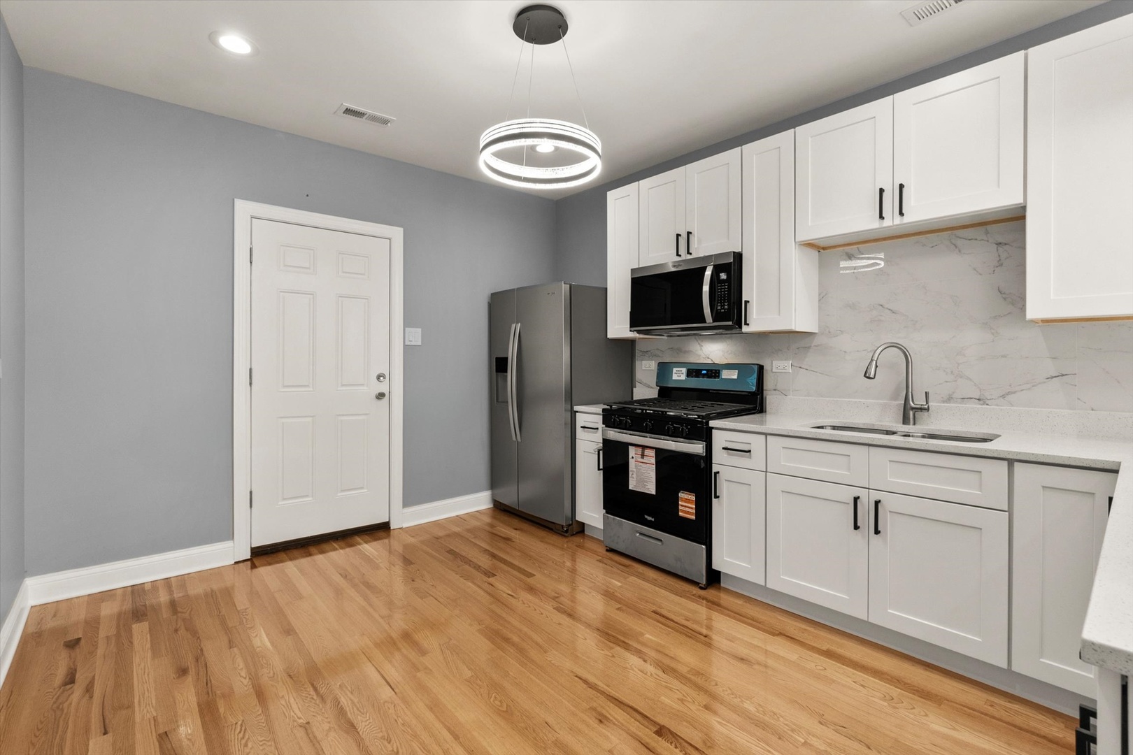 6147 S SEELEY Avenue, Chicago, IL 60636