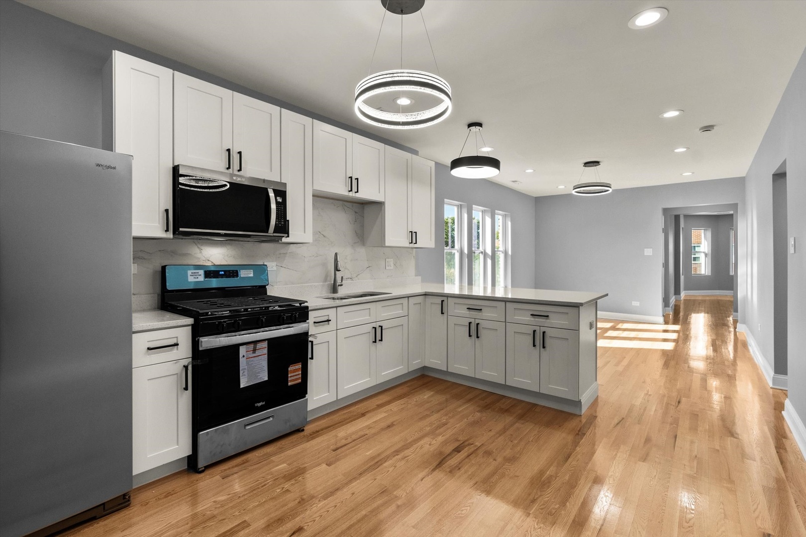 6147 S SEELEY Avenue, Chicago, IL 60636