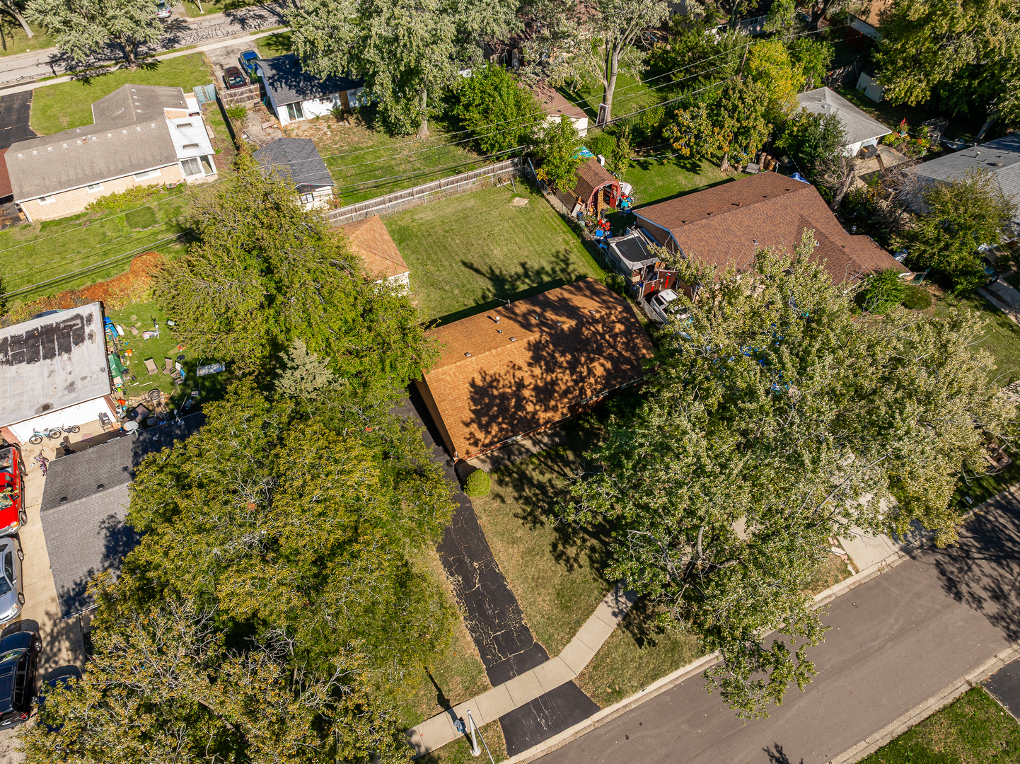 124 Delmar Drive, Bolingbrook, IL 60440