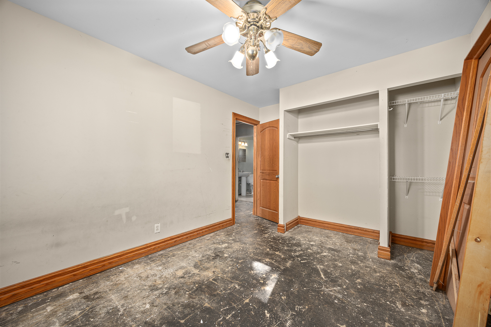 124 Delmar Drive, Bolingbrook, IL 60440