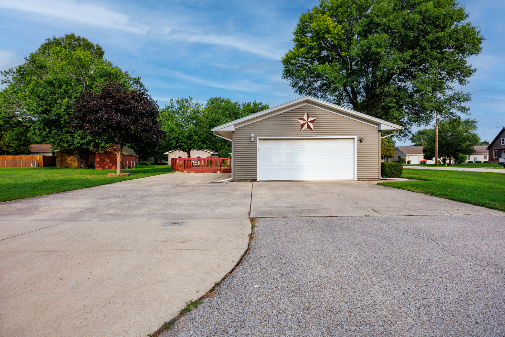 408 W Randolph Street, Heyworth, IL 61745