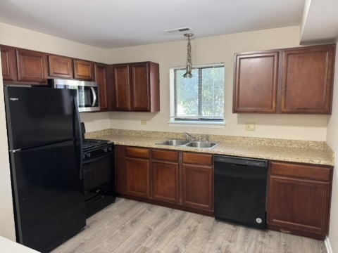 2238 Abbeywood Drive #D, Lisle, IL 60532