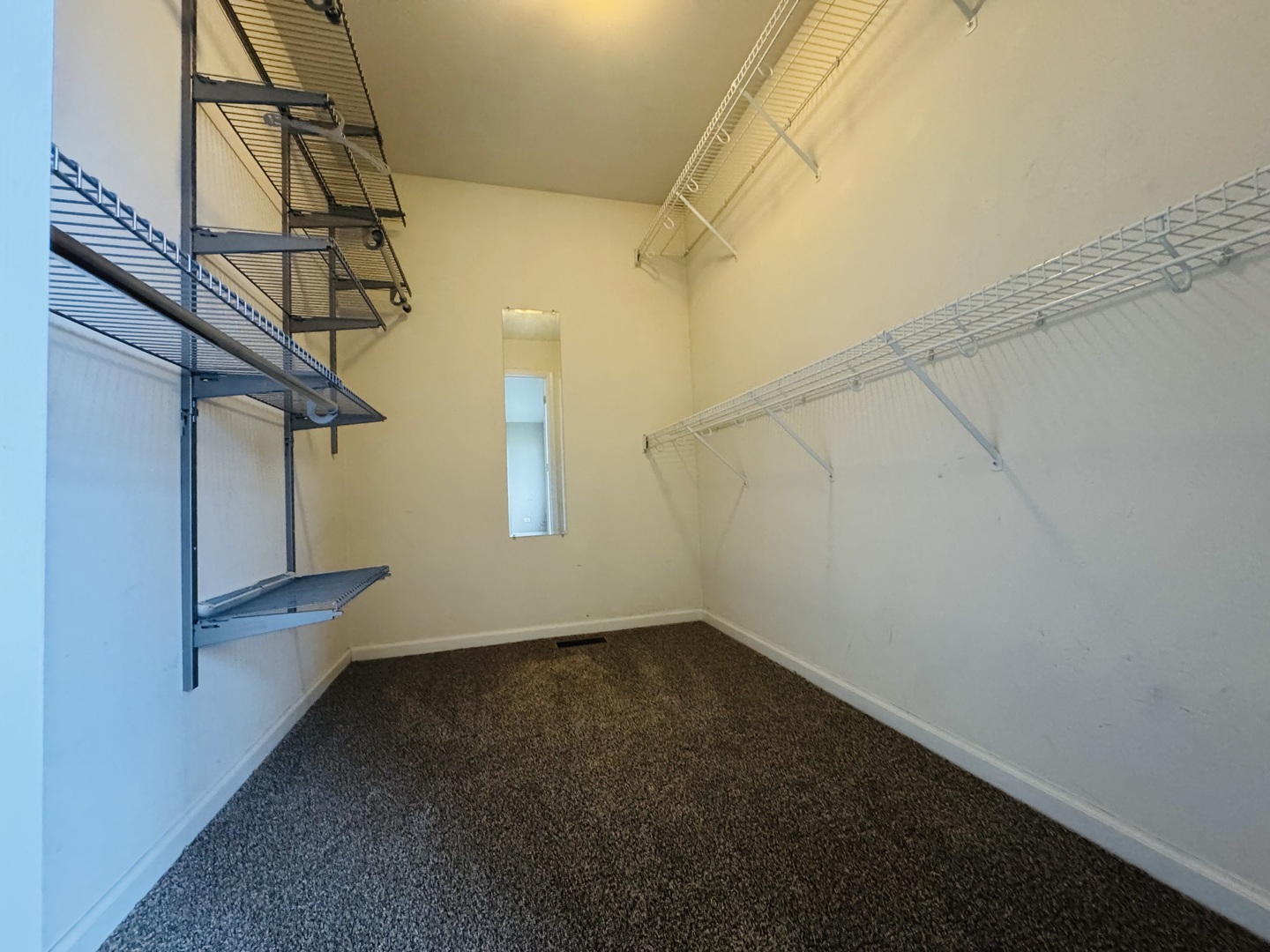 408 Clifton Lane, Bolingbrook, IL 60440