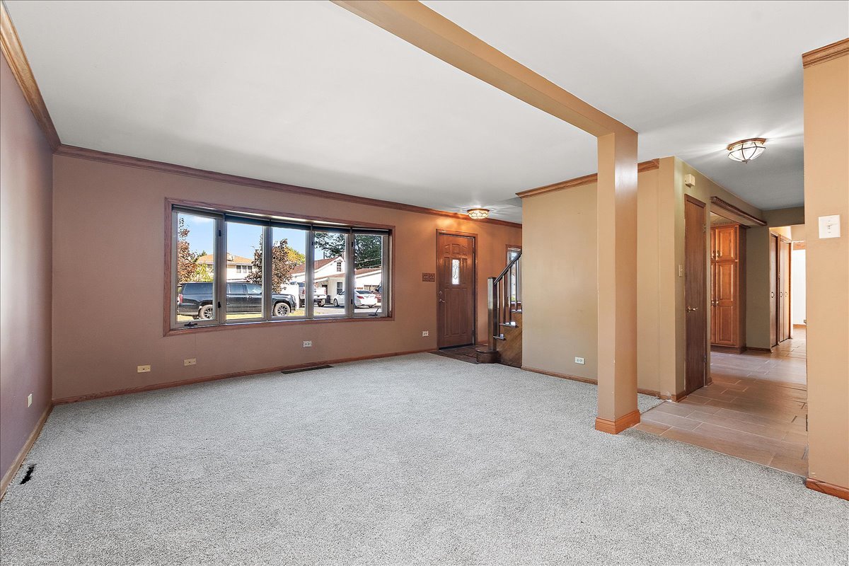 11201 S Normandy Avenue, Worth, IL 60482