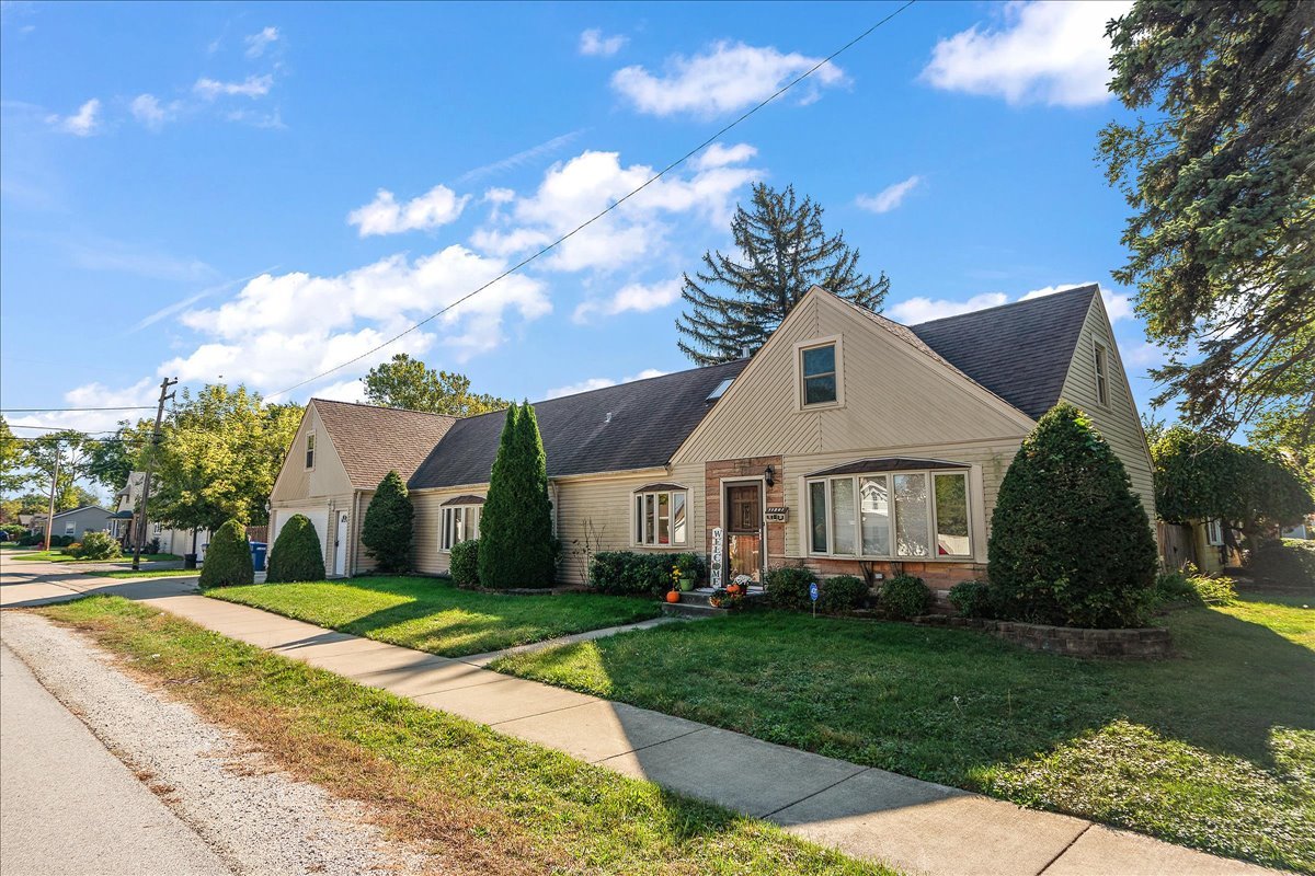 11201 S Normandy Avenue, Worth, IL 60482