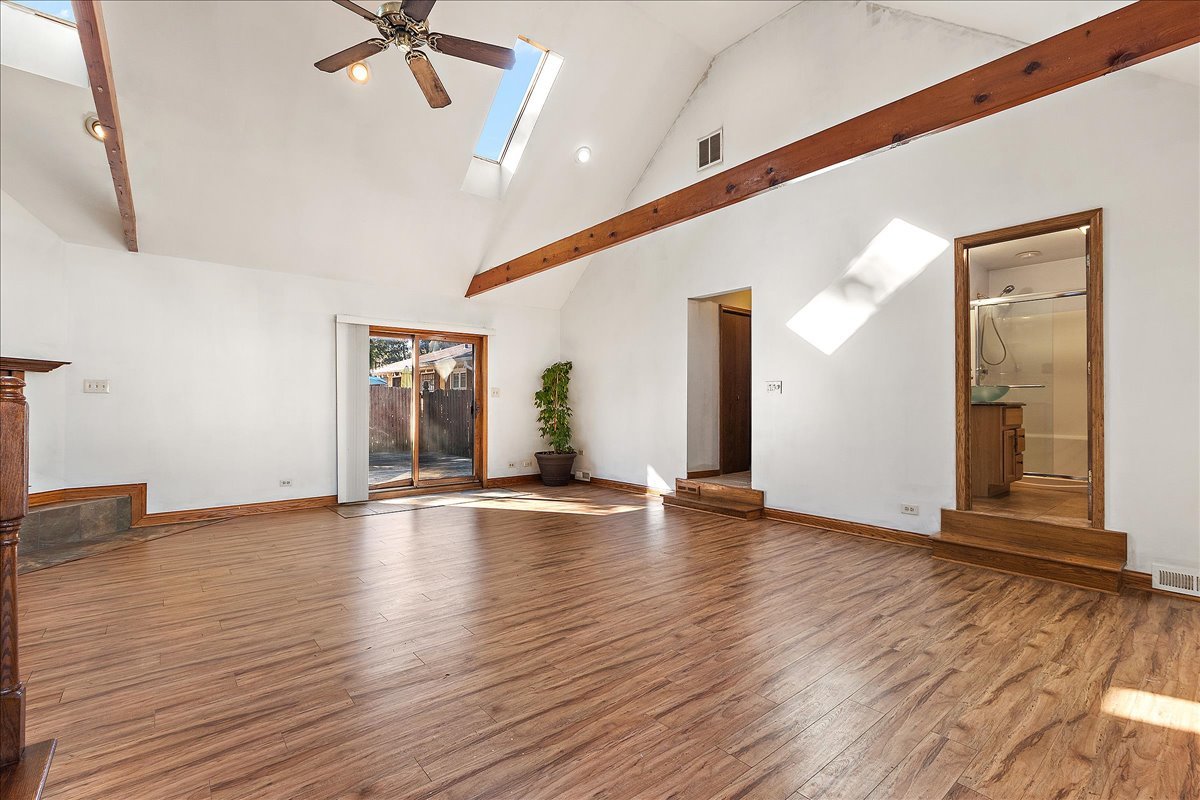 11201 S Normandy Avenue, Worth, IL 60482