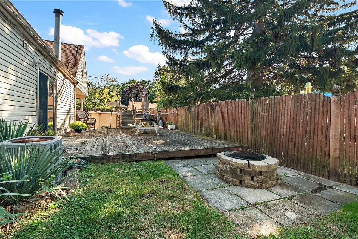 11201 S Normandy Avenue, Worth, IL 60482