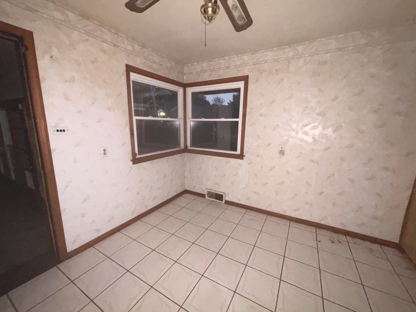 2320 W 101st Street, Chicago, IL 60643