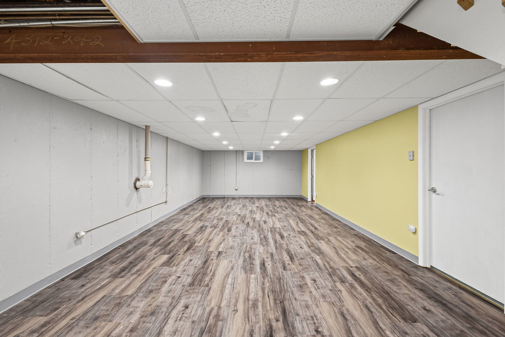 963 Garden Lane, Wheeling, IL 60090