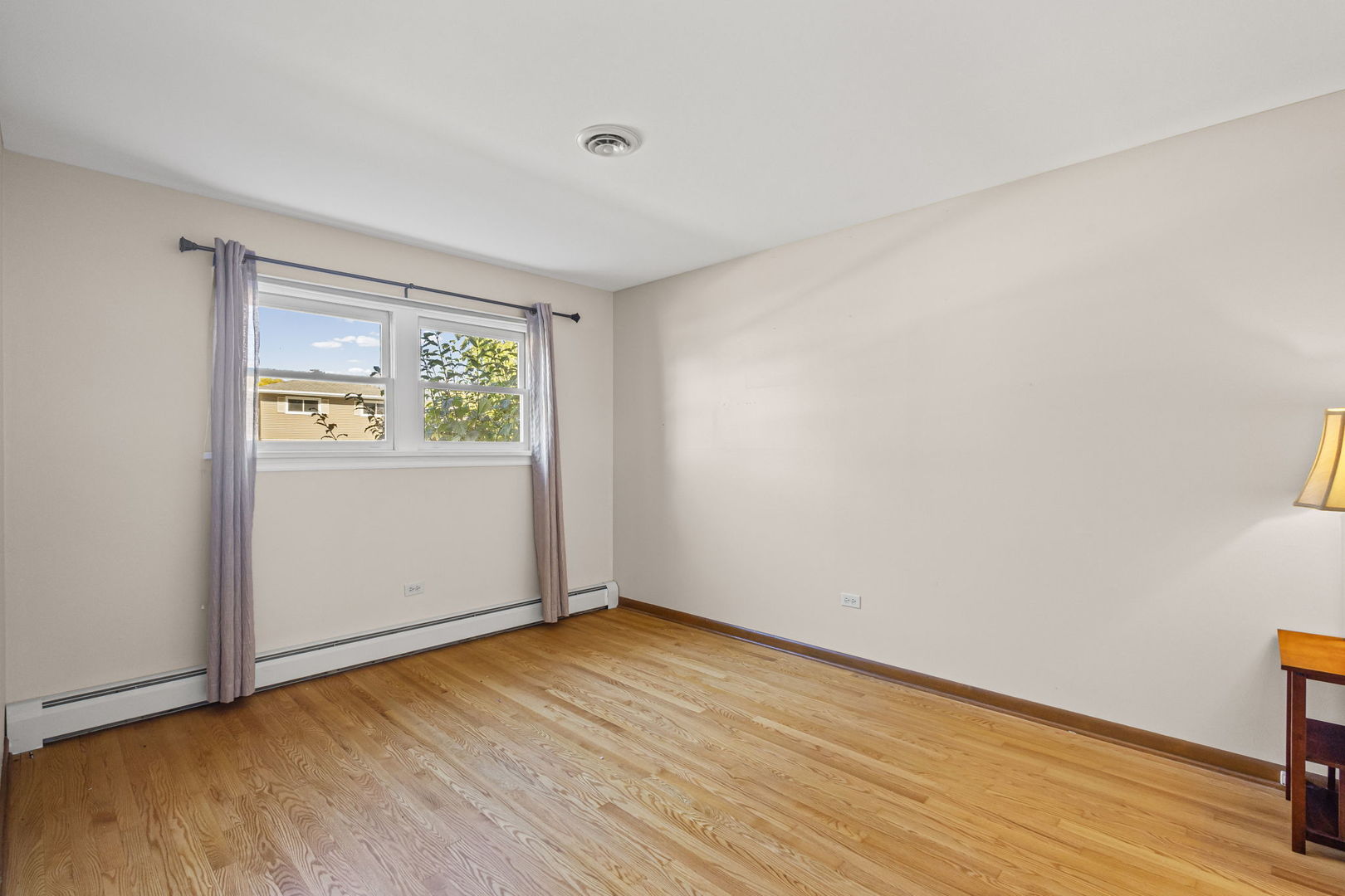 963 Garden Lane, Wheeling, IL 60090