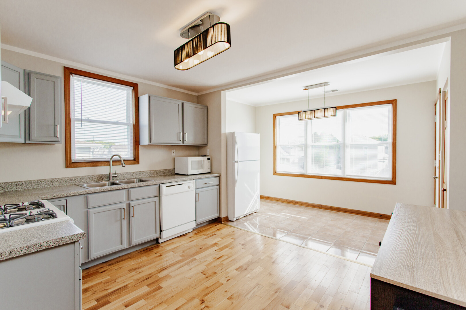 4217 N Moody Avenue #2, Chicago, IL 60634