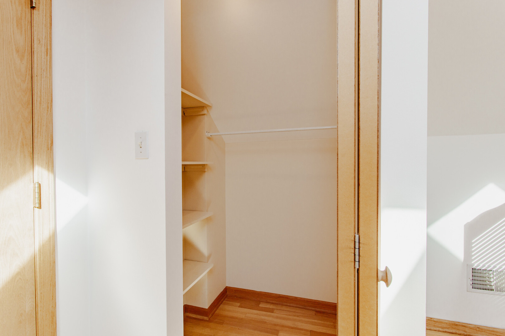 4217 N Moody Avenue #2, Chicago, IL 60634