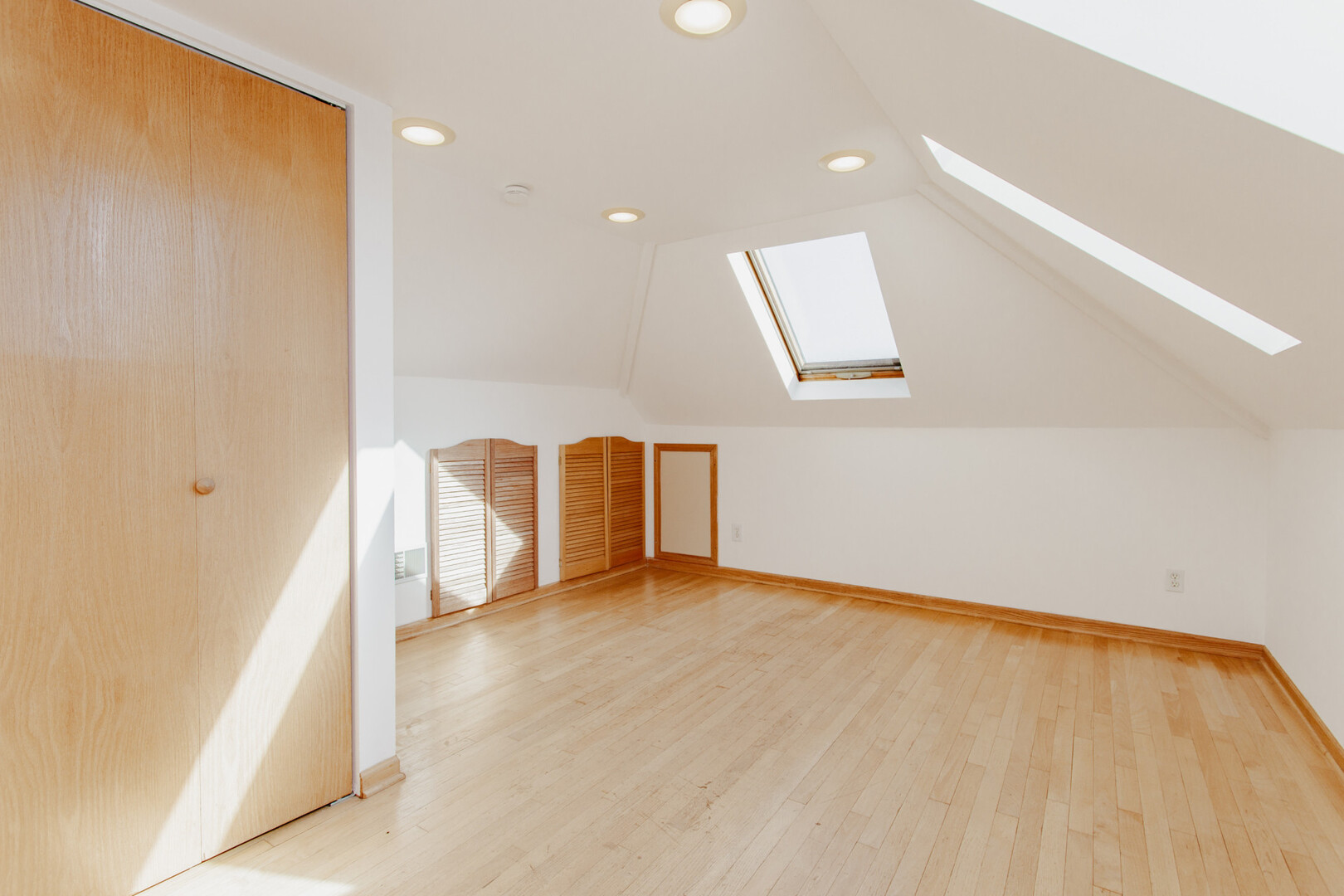 4217 N Moody Avenue #2, Chicago, IL 60634