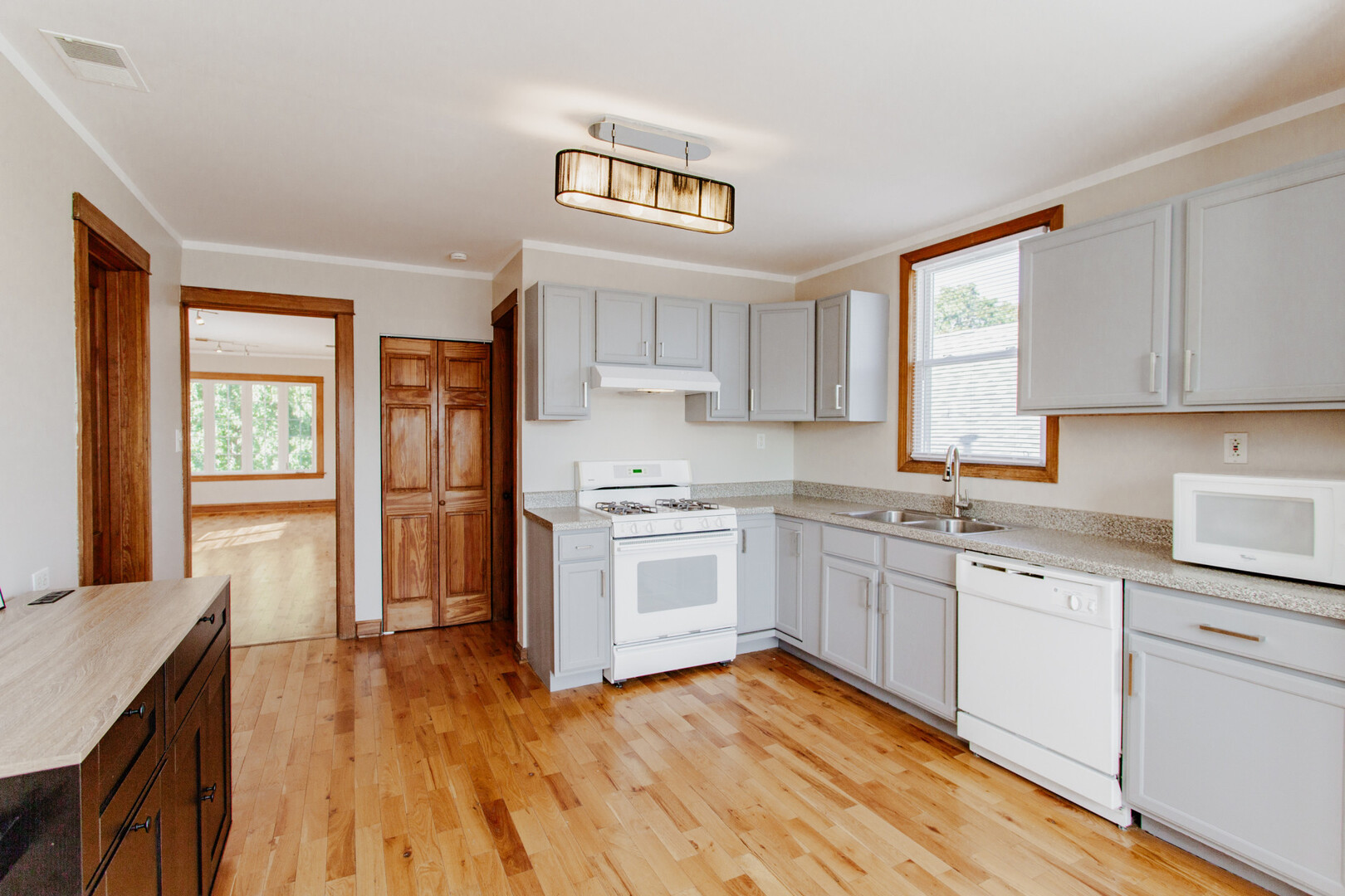 4217 N Moody Avenue #2, Chicago, IL 60634