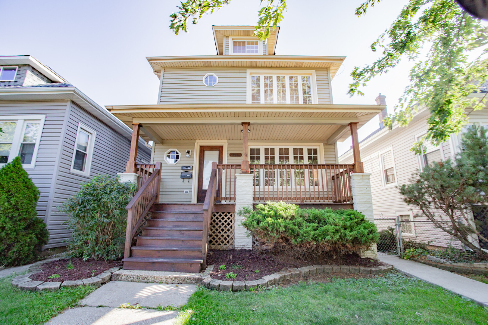 4217 N Moody Avenue #2, Chicago, IL 60634