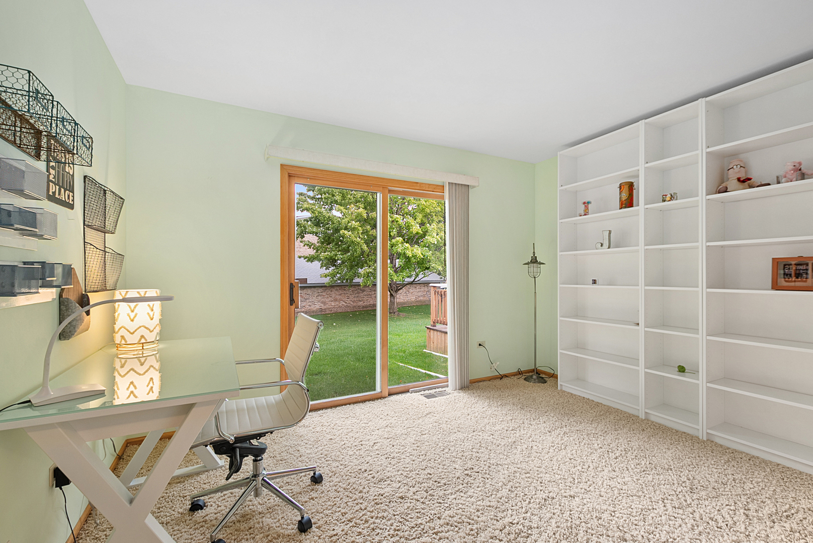 5002 W Circle Place, Crestwood, IL 60418