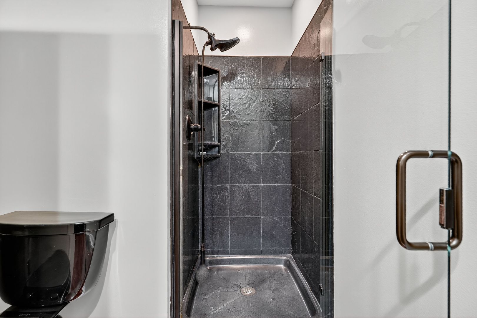 11104 W Cove Circle #2B, Palos Hills, IL 60465