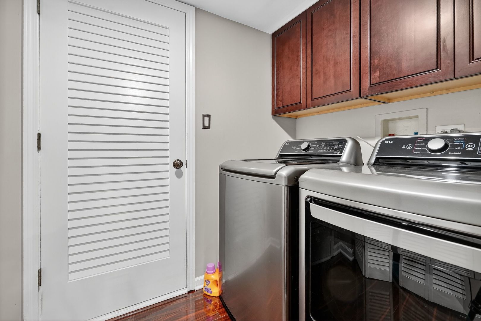 11104 W Cove Circle #2B, Palos Hills, IL 60465