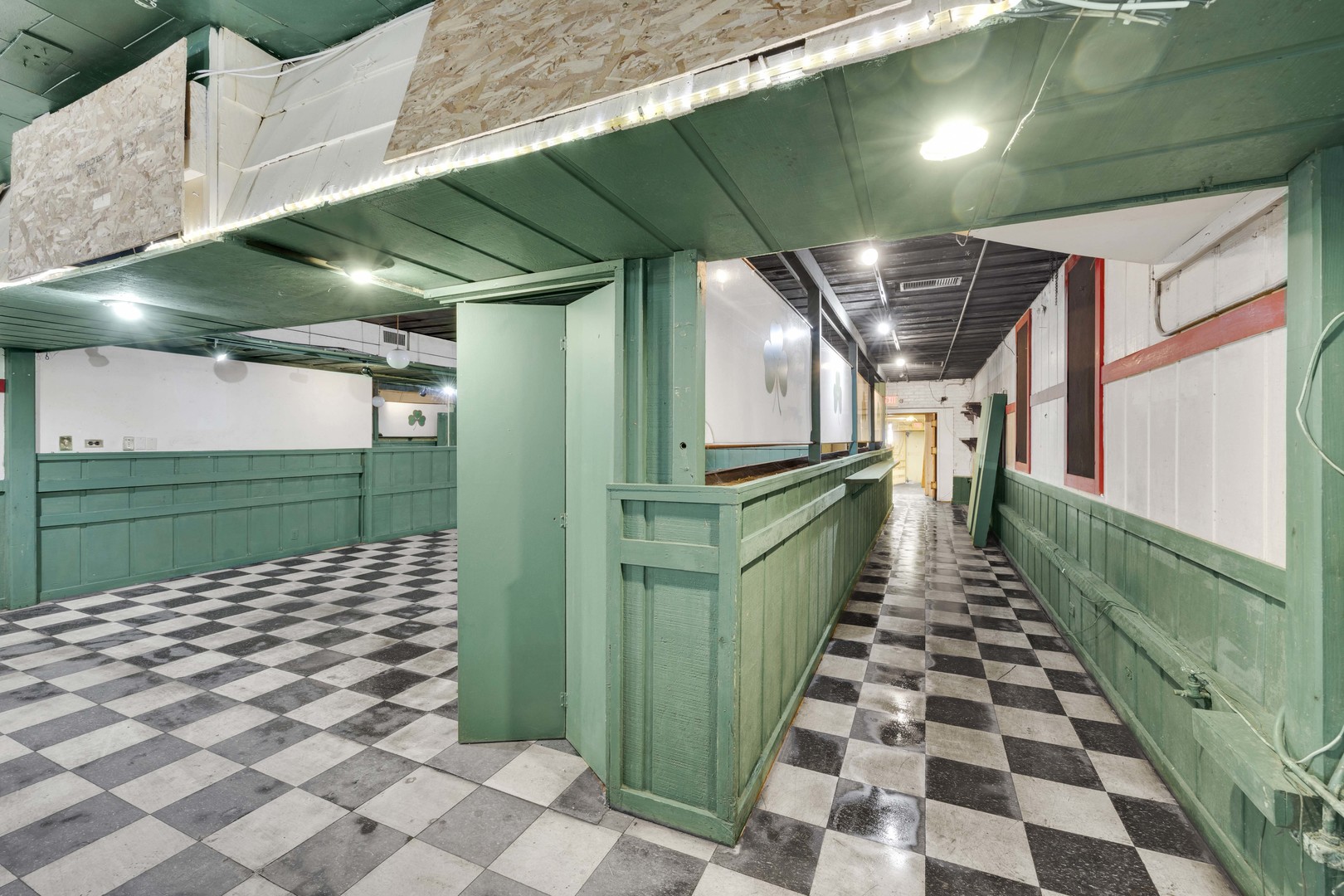 11610 S Western Avenue, Chicago, IL 60643