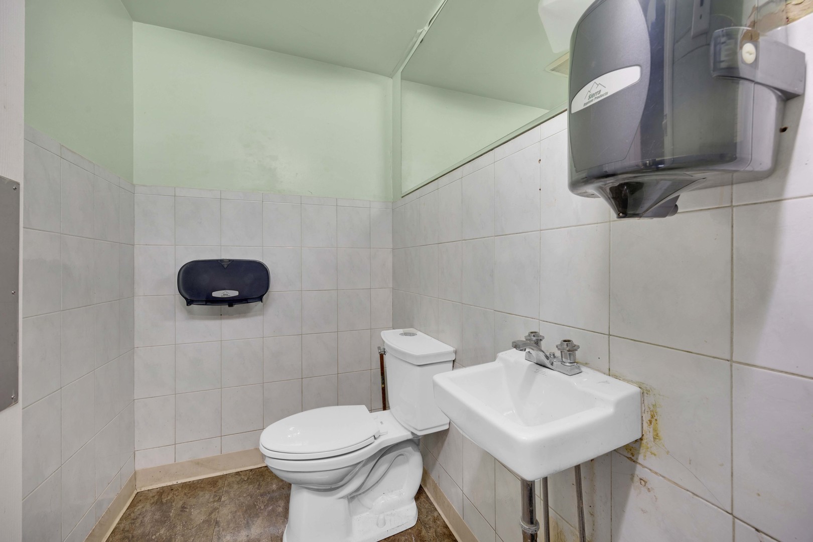 11610 S Western Avenue, Chicago, IL 60643