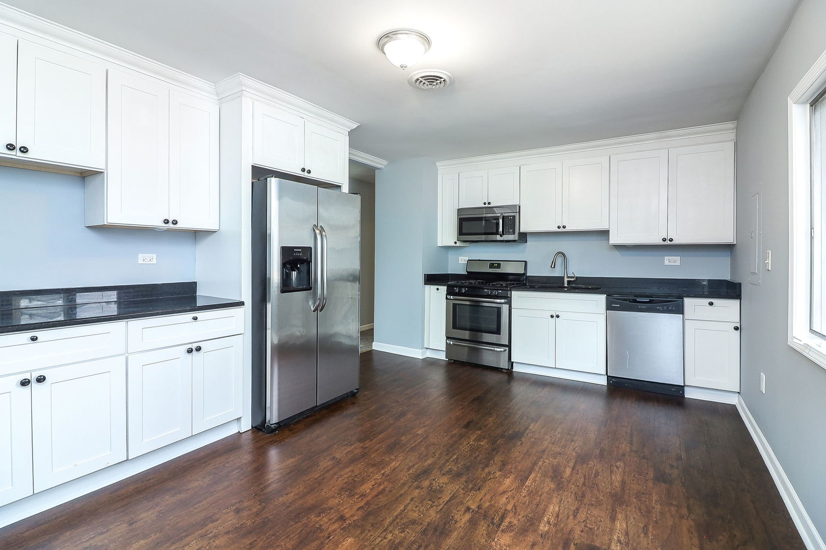 322 Kent Avenue, Romeoville, IL 60446