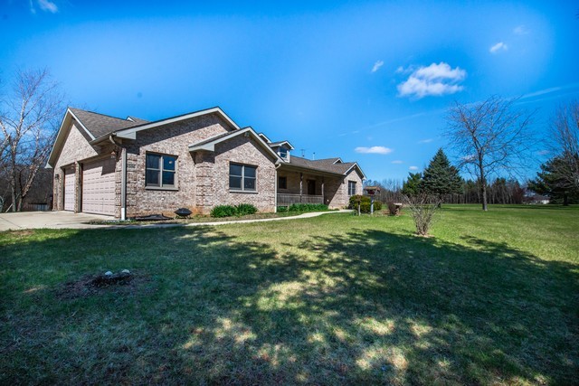 9506 296th Avenue, Salem, WI 53168