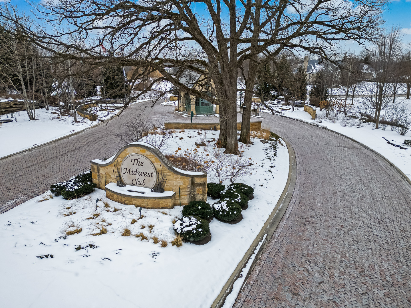 1751 Midwest Club Parkway, Oak Brook, IL 60523