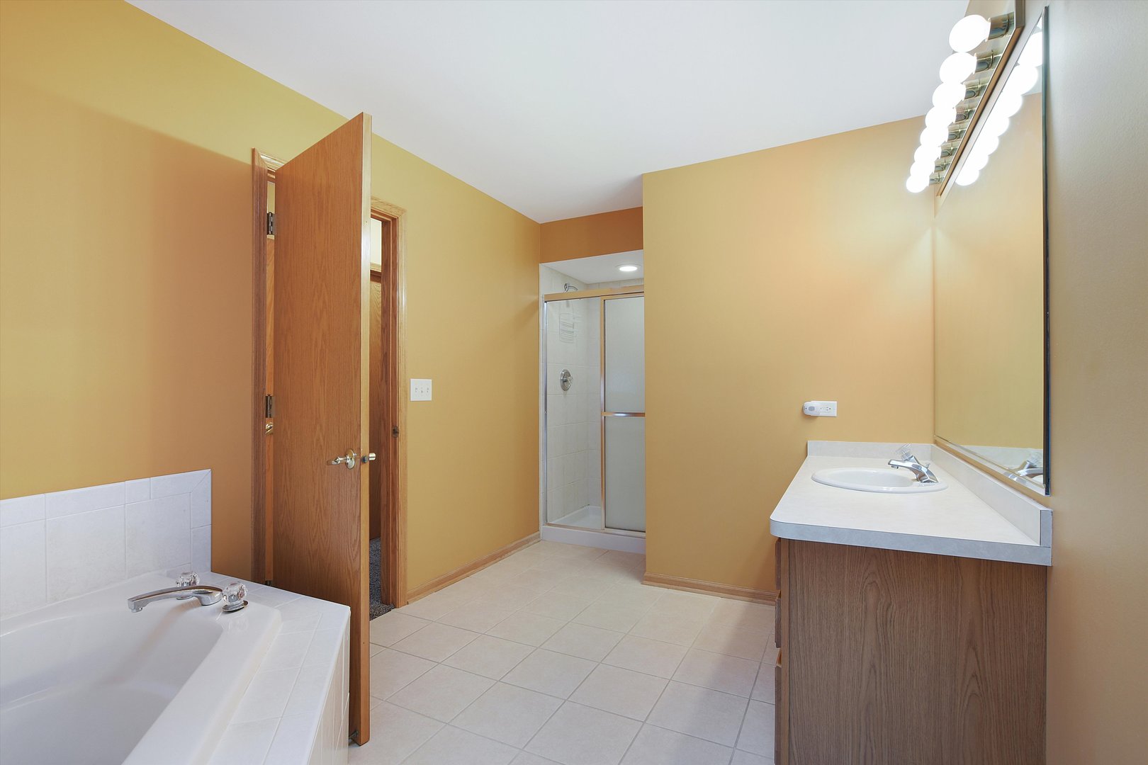 6963 Margaret Courtyard, Tinley Park, IL 60477