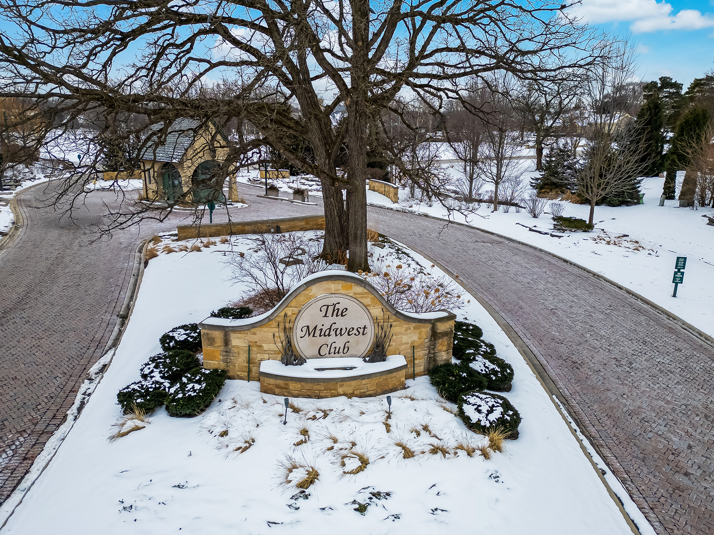 1753 Midwest Club Parkway, Oak Brook, IL 60523