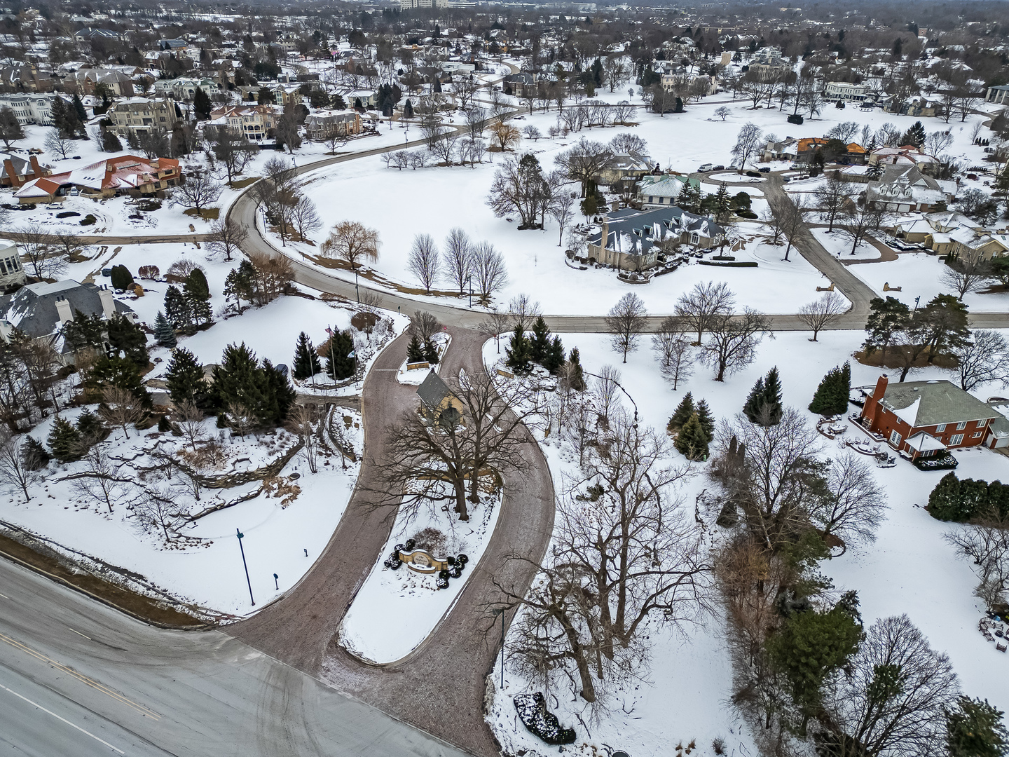 1753 Midwest Club Parkway, Oak Brook, IL 60523