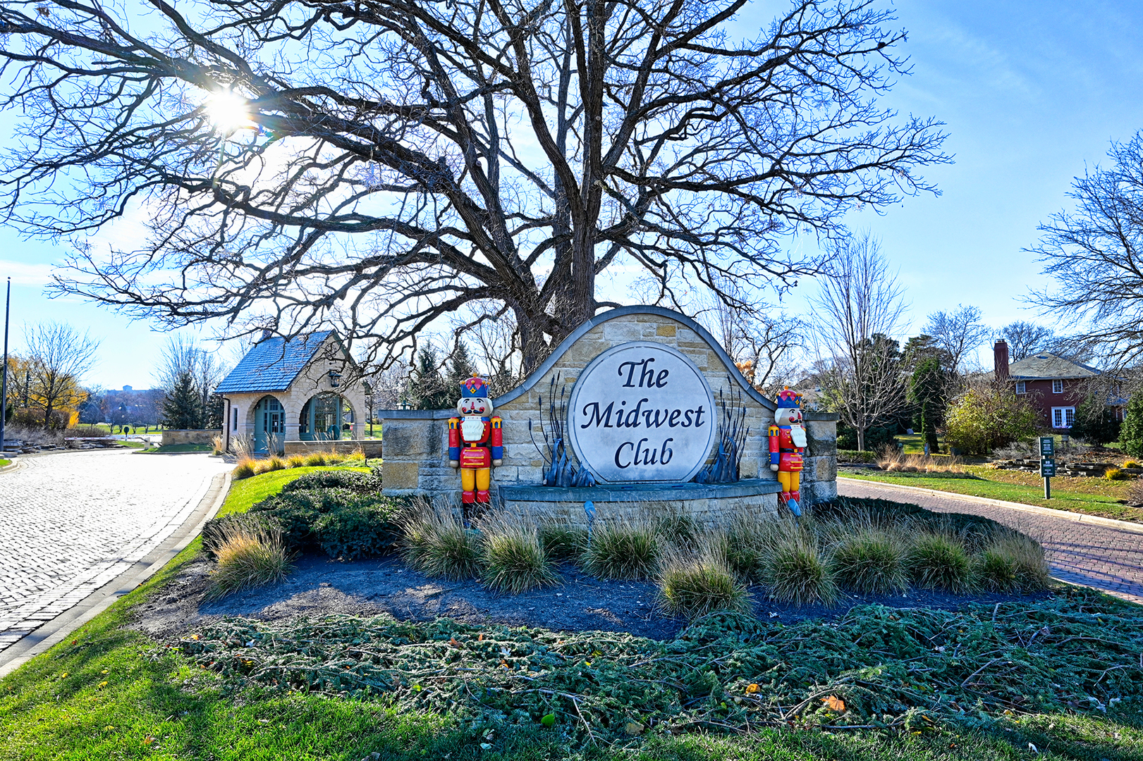 1753 Midwest Club Parkway, Oak Brook, IL 60523