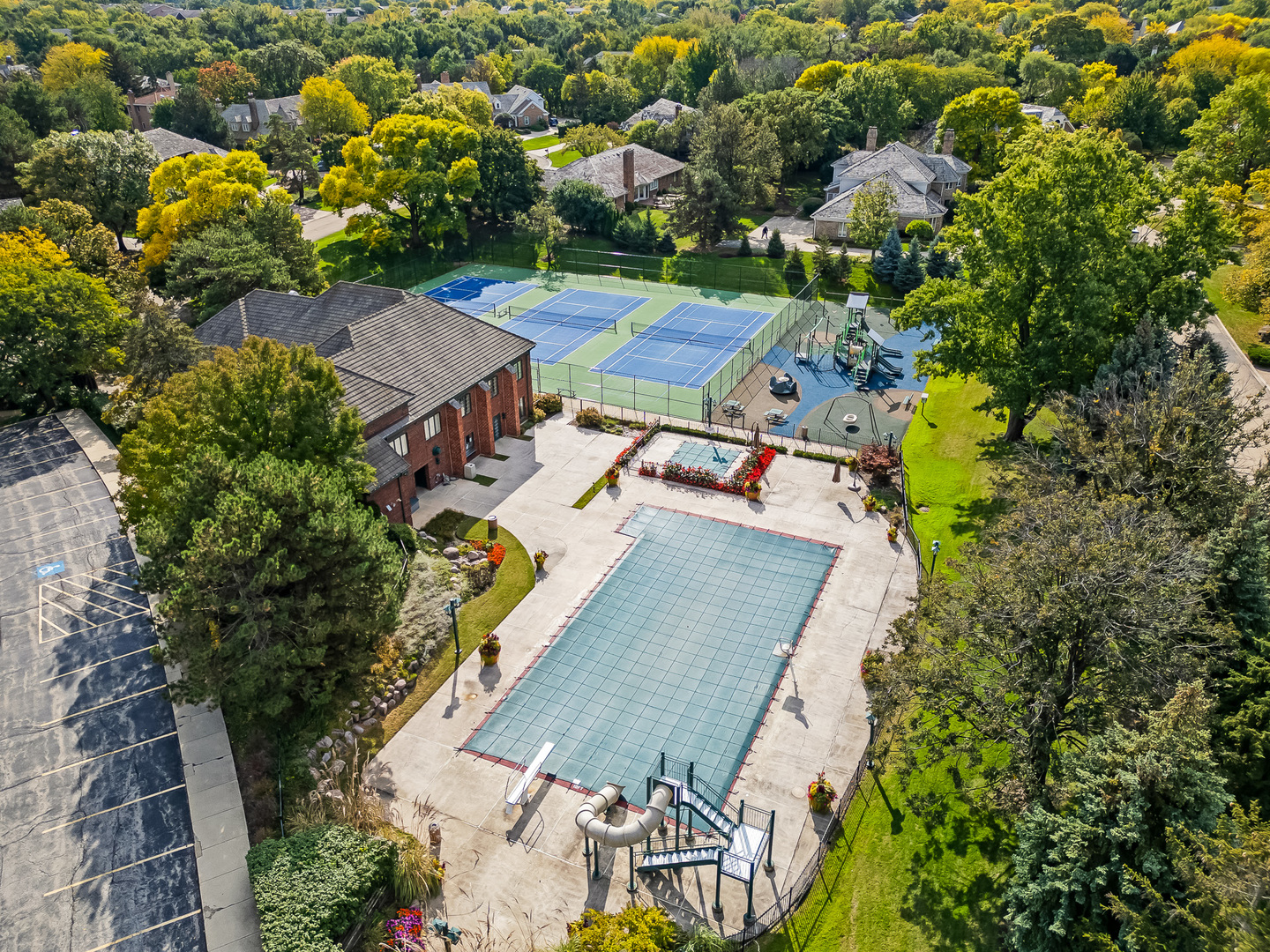 1753 Midwest Club Parkway, Oak Brook, IL 60523