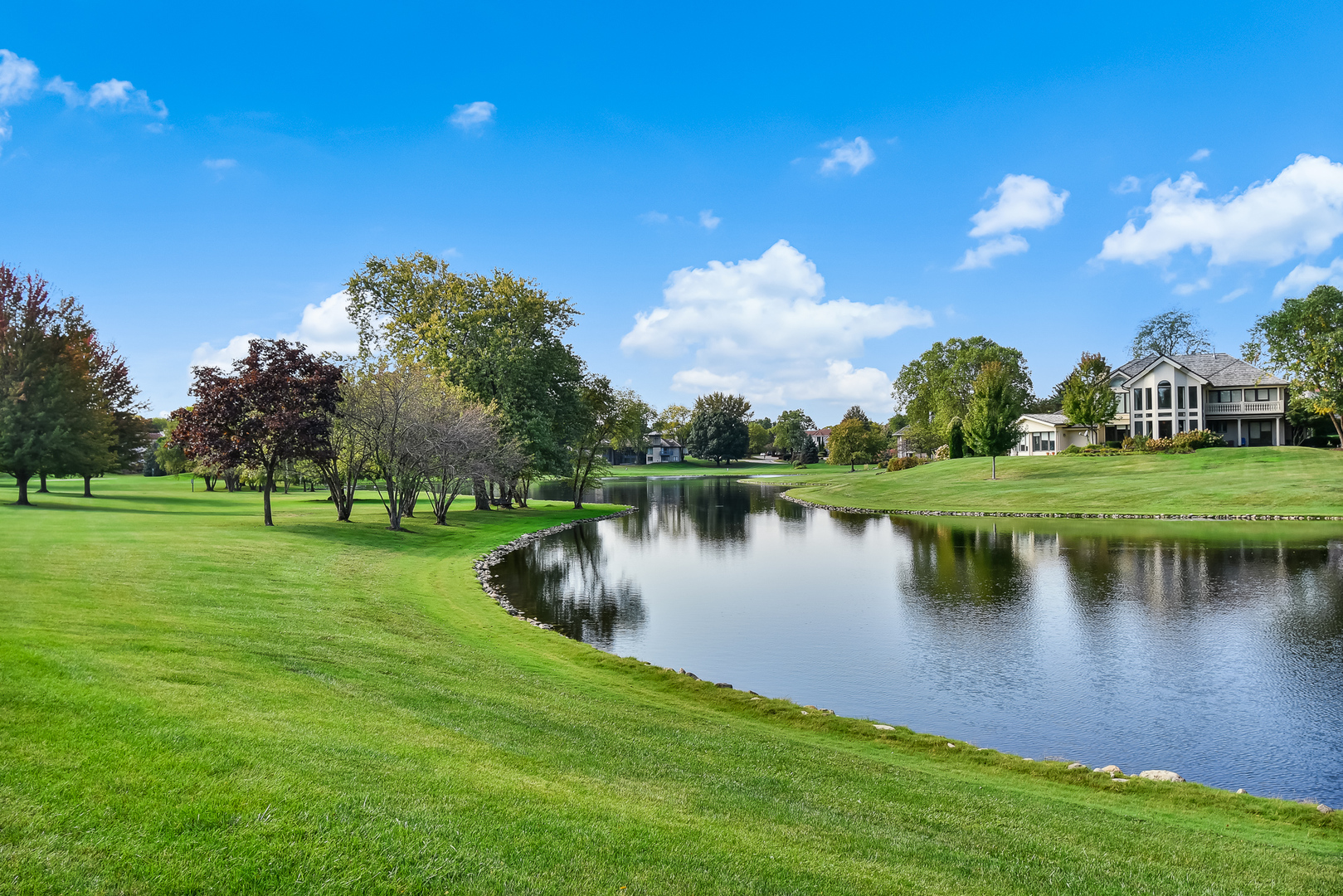 1753 Midwest Club Parkway, Oak Brook, IL 60523