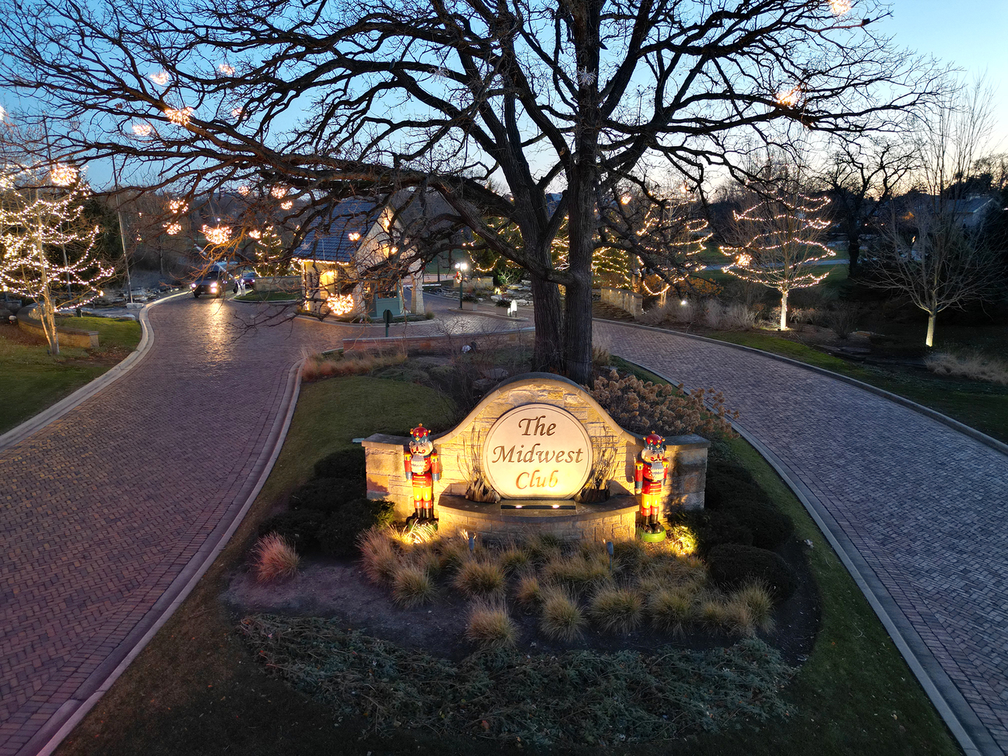 1753 Midwest Club Parkway, Oak Brook, IL 60523