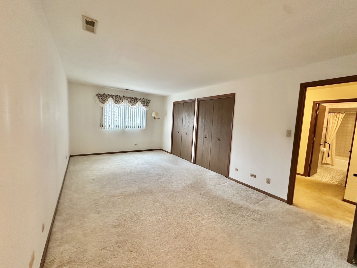 9134 S Pulaski Road #2E, Oak Lawn, IL 60453