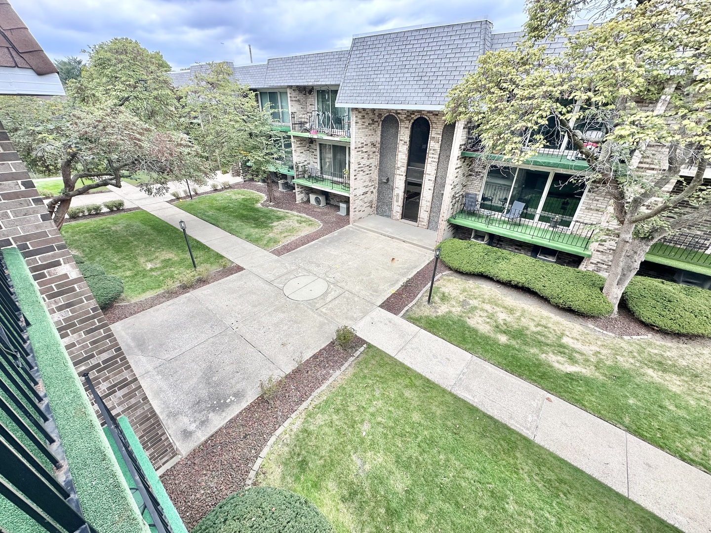 9134 S Pulaski Road #2E, Oak Lawn, IL 60453