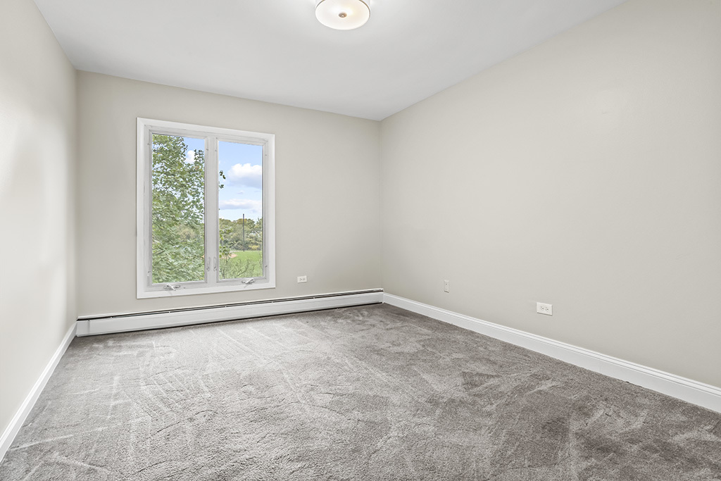 3913 Saratoga Avenue #G-306, Downers Grove, IL 60515