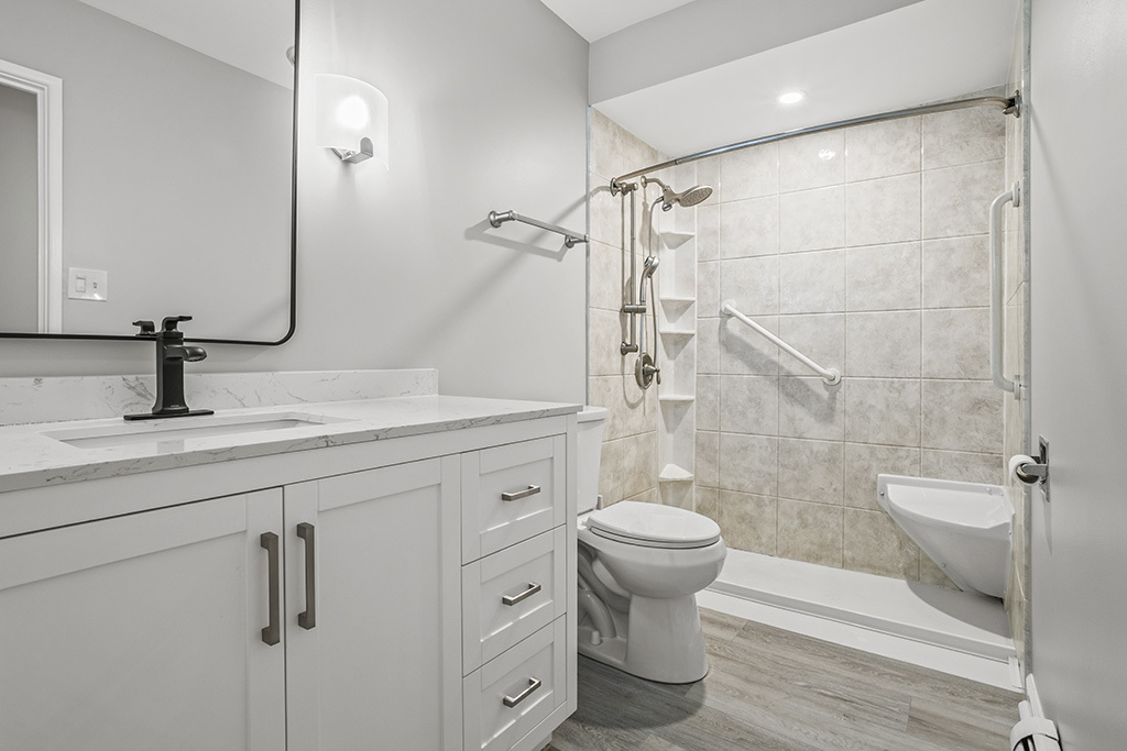 3913 Saratoga Avenue #G-306, Downers Grove, IL 60515