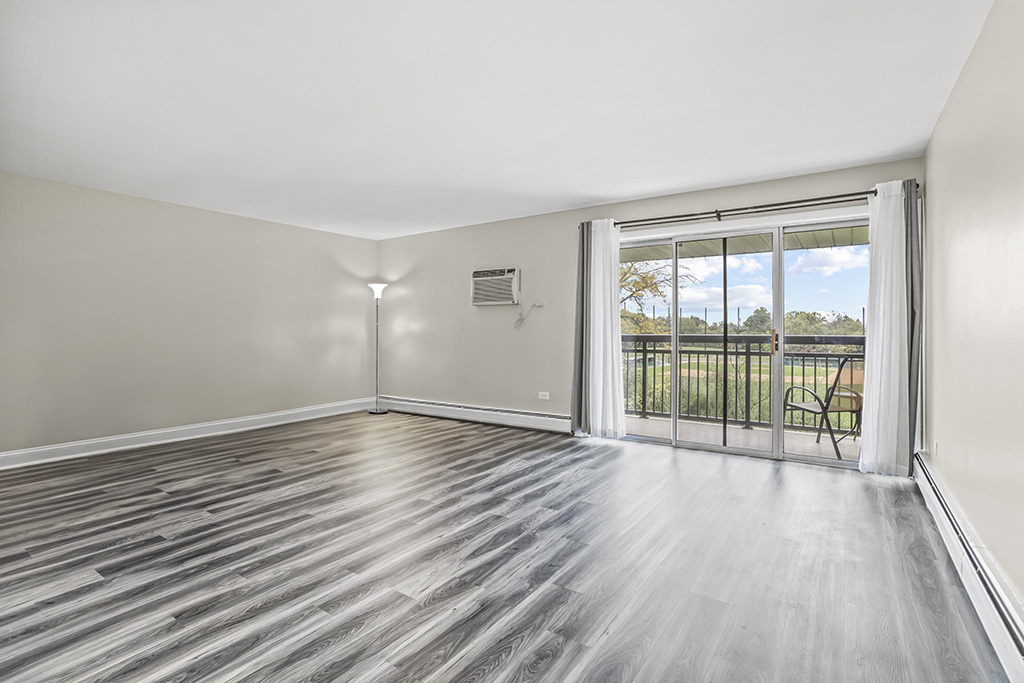 3913 Saratoga Avenue #G-306, Downers Grove, IL 60515