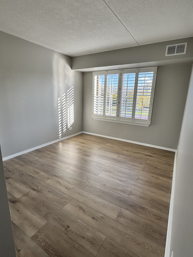 500 Park Avenue #433, Calumet City, IL 60409